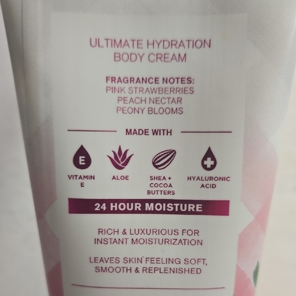 Bath & Body Works (BBW) Gingham Gorgeous Body Cream - Picture 3 of 4